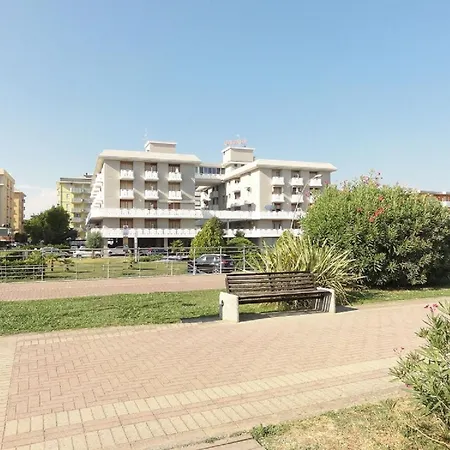 Great Flat Close To The Bibione